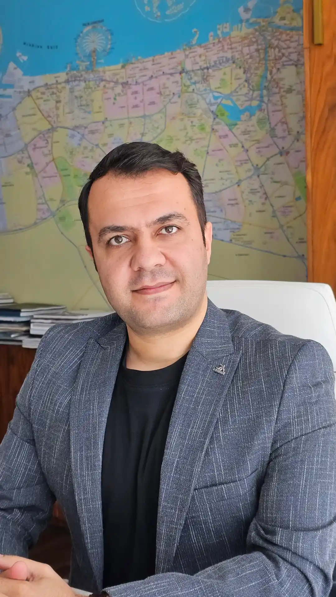 Portrait of Tohid Fetrat, Dubai real estate advisor and portfolio manager with expertise in luxury developments