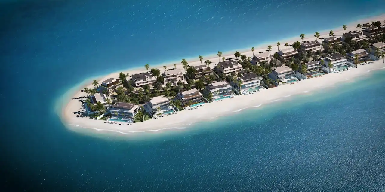 Aerial view of luxury beachfront villas on a Palm Jebel Ali frond, showcasing private beaches, waterfront plots, and ultra-exclusive island living in Dubai on the Gulf. Presented by Tohid Fetrat.