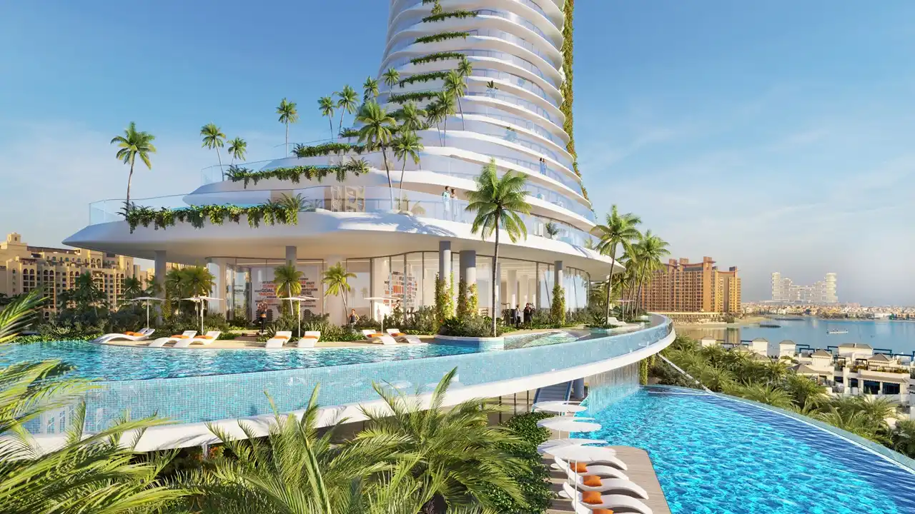 Como Residences construction update July 2025 showing luxury pool deck, landscaped terraces, and waterfront views at Palm Jumeirah Dubai Presented by Tohid Fetrat